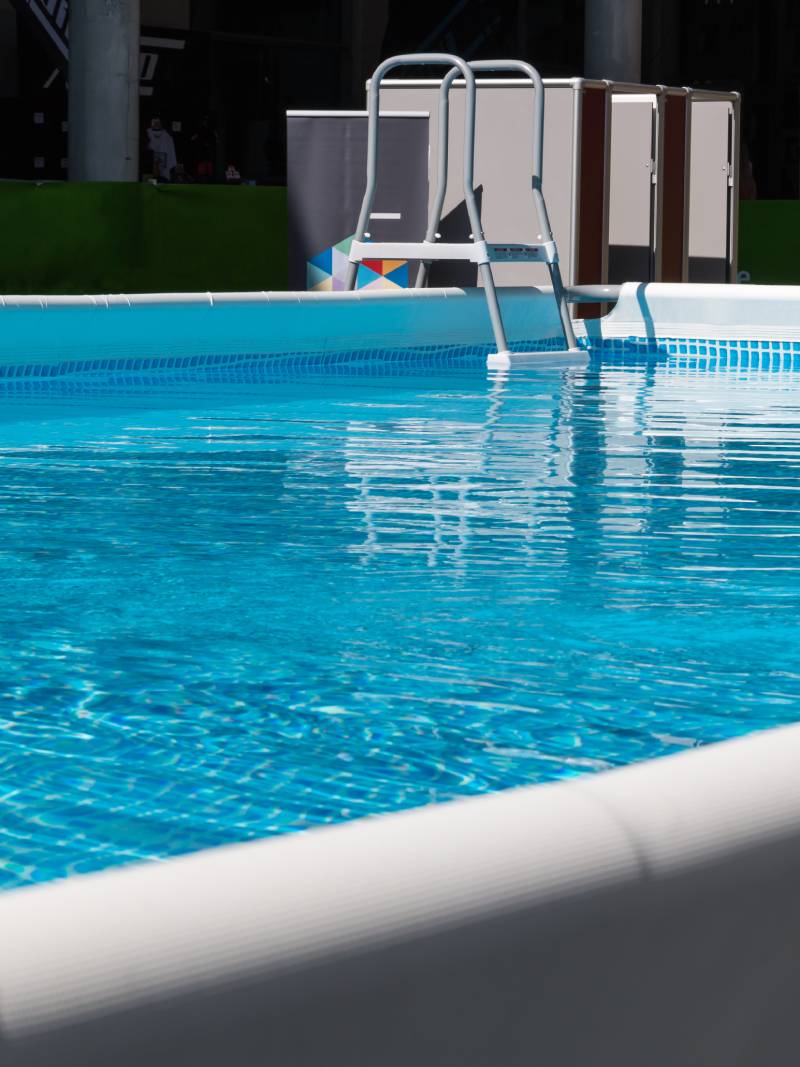aqua-pool-with-blue-water-reflecting-the-light-2026-03-26-00-57-31-utc (1)